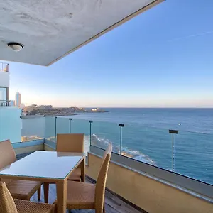 Apartament Seafront With Balcony & Sea Views By Jl, Sliema